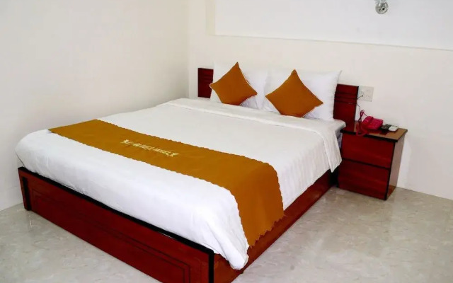 Oyo 753 Bright Moon Hotel