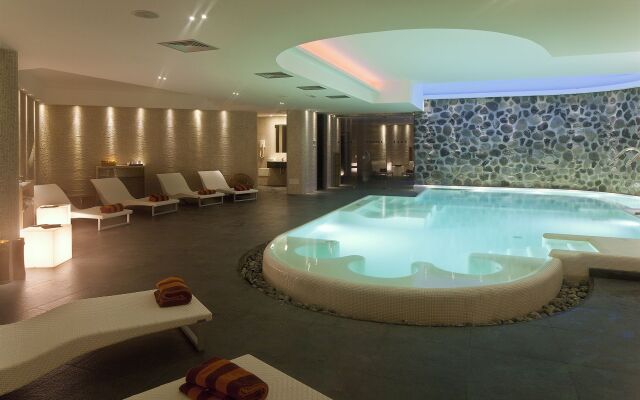Therasia Resort Sea & Spa - The Leading Hotels of the World