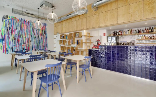 The People - Marseille - Hostel