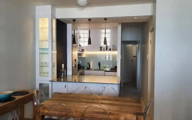 Santos Beach Pavilion E