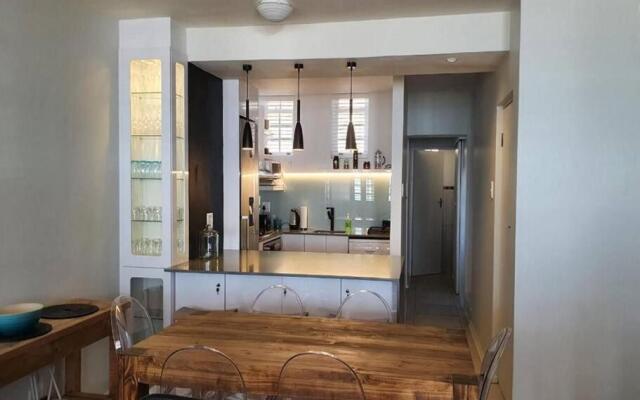 Santos Beach Pavilion E