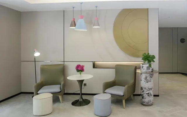 Home Inn (Yangzhou West Gate of Slender West Lake Weiyang Road)