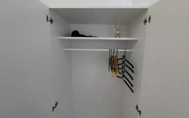 Private Rooms for 7 People With Bathroom