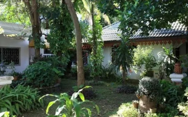 Vansana Hotel Ban Phonthan