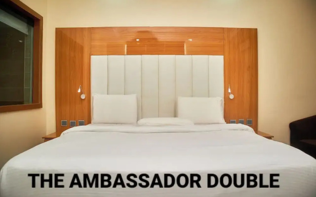 Royalbirds Hotel & Towers