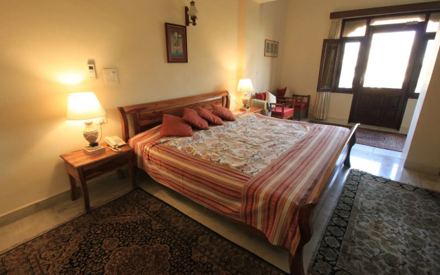 Hotel Megh Niwas