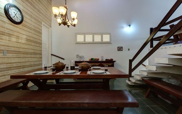 Casa com piscina privativa perto do mar