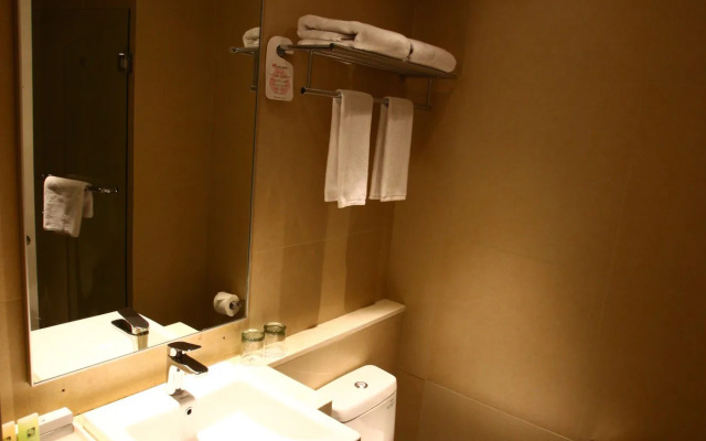 Citadines Connect Airport Jakarta