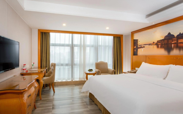 Vienna Hotel Shenzhen Jixiang Metro Staion – Guest Rooms – Shenzhen