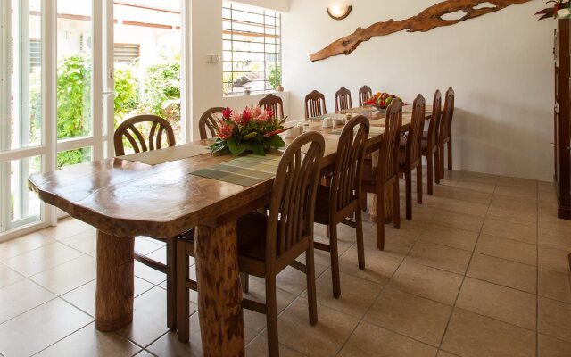 Le Relax St. Joseph Guest House