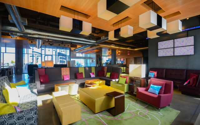 Aloft Vaughan Mills