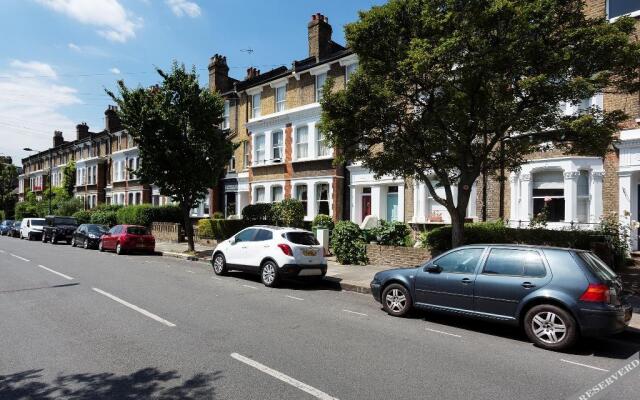 Veeve  5 Bed House Burghley Road Tufnell Park