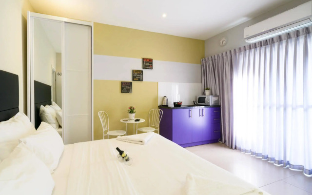 Crown Sea Apartments