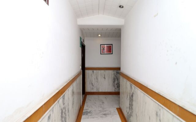 OYO 12982 Hotel Oris International