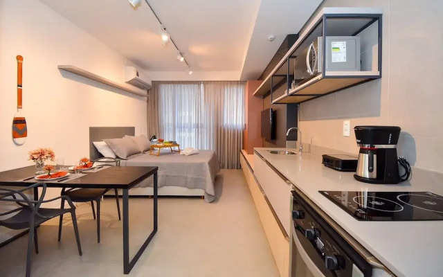 Studio frente a UFSC e HU -CEN010