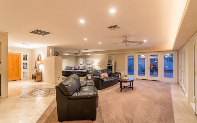 Casa Paraiso 3 BR by Casago