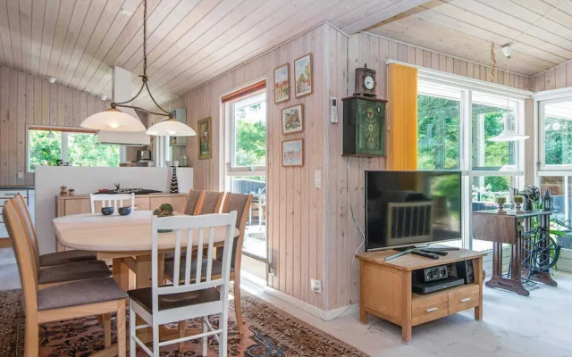 8 Person Holiday Home in Glesborg-by Traum