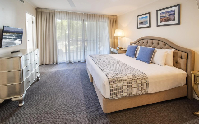 Coolum at the Beach – Guest Rooms – Coolum Beach