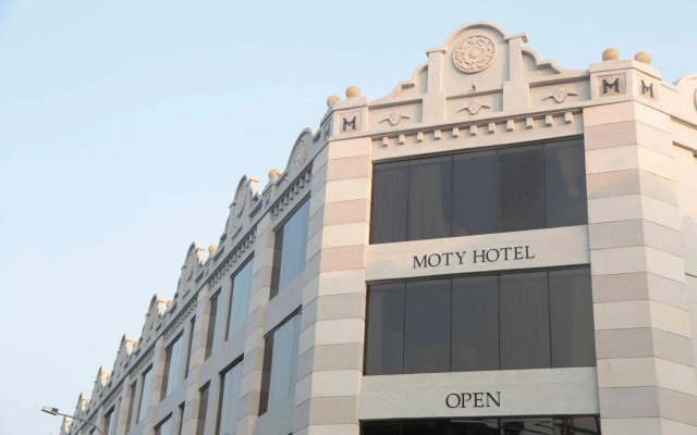 Moty Hotel