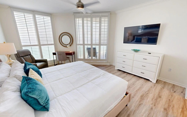 Silver Beach 1006w 4 Bedroom Condo