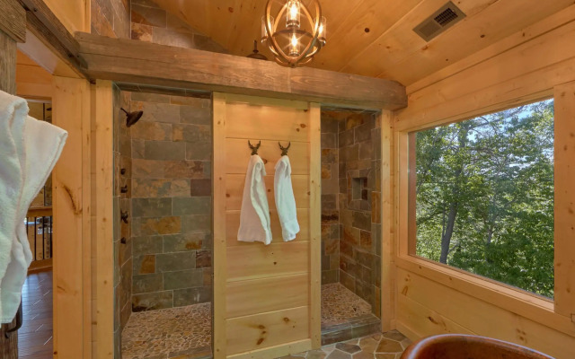 Copper Creek Lodge in Gatlinburg