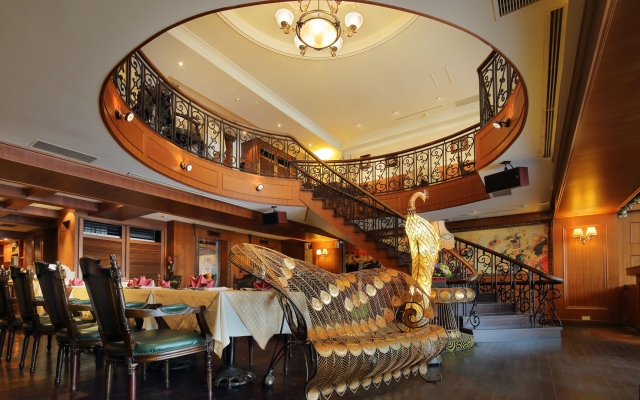 Grand Boss Hotel