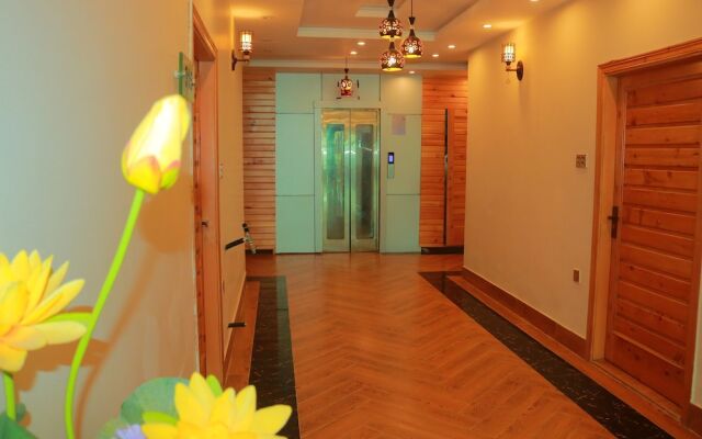 Zaryab Hotel & Restaurant