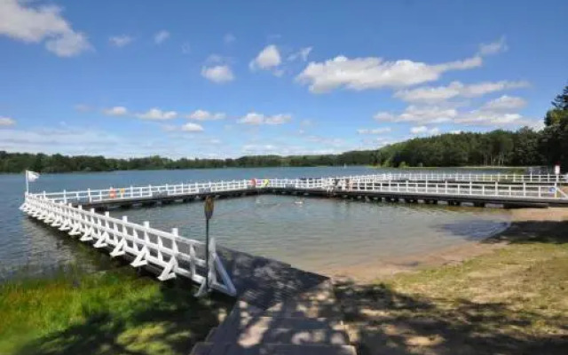 Pokoje hotelowe Nad jeziorem Jelen