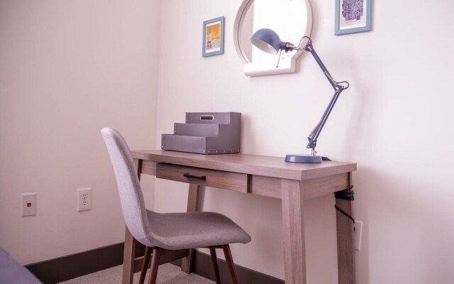 Lockerbie Square 2BR Apt Near Mass Ave