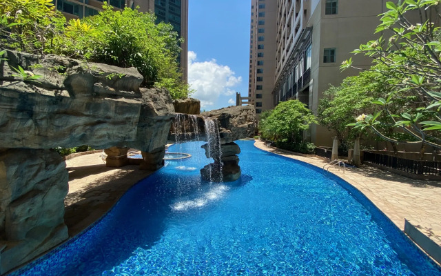 Rambler Oasis Hotel