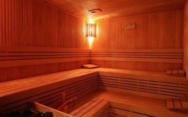 Azad Homes Elysium Resi̇dence 13