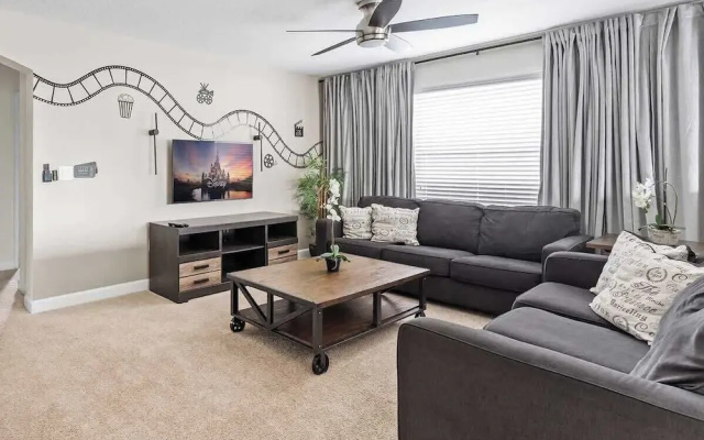 5BR Themed Bedrooms at Storey Lake