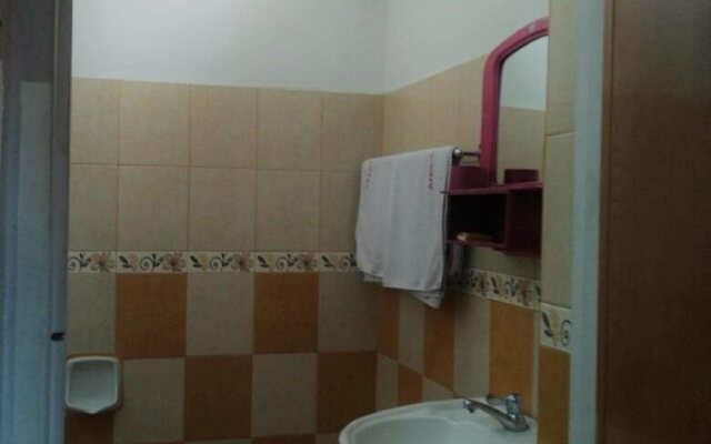 Ang's Hotel