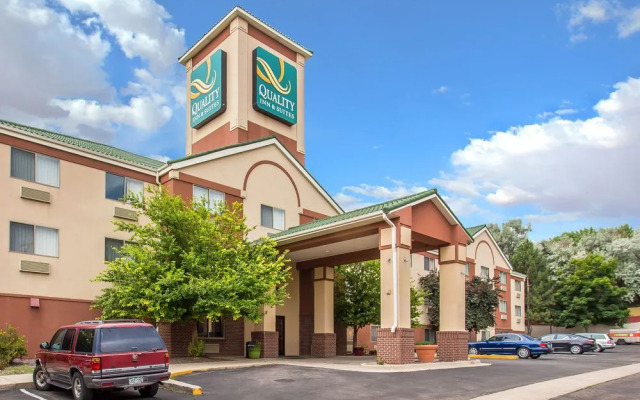 Quality Inn & Suites