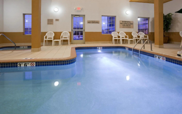 GrandStay Hotel and Conference