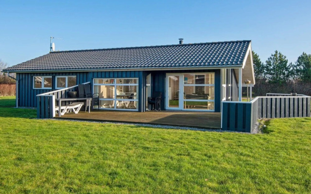 6 Person Holiday Home in Tarm