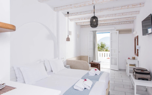 Cycladic Islands Hotel & Spa