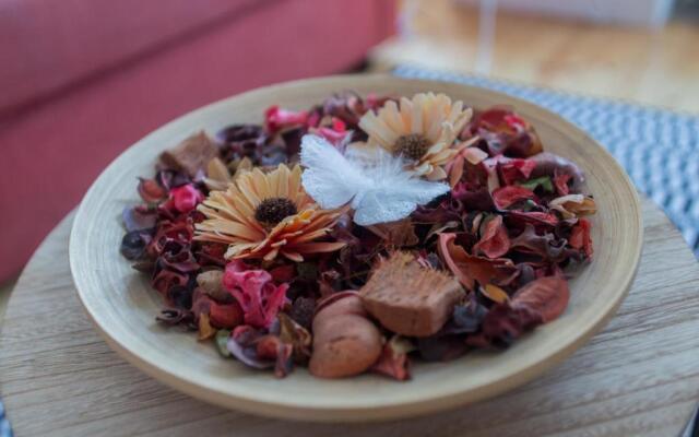 Smooth Oporto Apartment by Porto City Hosts