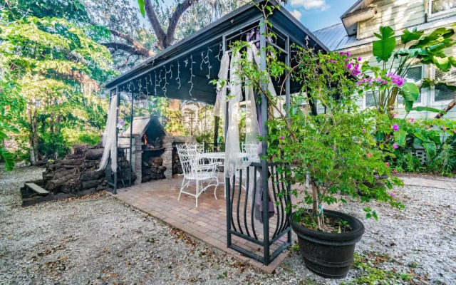 Manatee Palms B&B