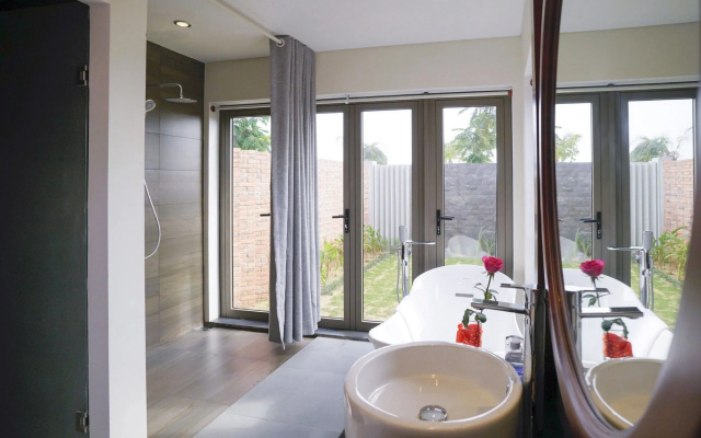 Silk Sense Hoi An River Resort