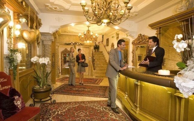 Lakeside Motor Lodge