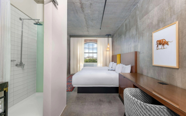 NYLO Dallas Plano Hotel, Tapestry Collection by Hilton