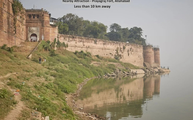 Hotel Vashistha by OYO Rooms