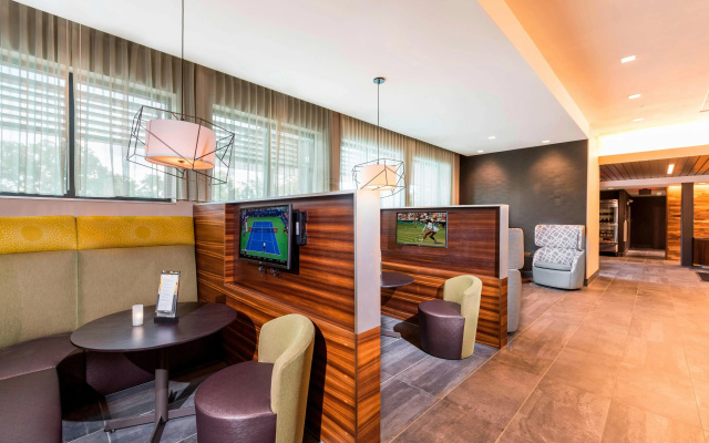Courtyard by Marriott Tampa Northwest/Veterans Expressway