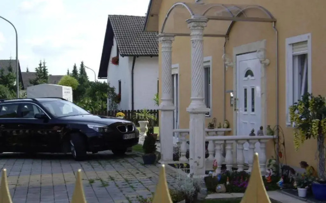 Villa Prince, auch für Langfristige Vermietung, nehe Ingolstadt
