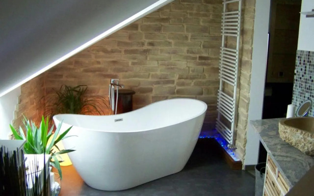 Loft-Ferienwohnung zur "Kfz-Schenke"