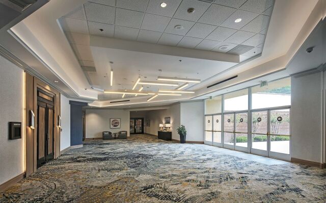 DoubleTree by Hilton Hotel Modesto