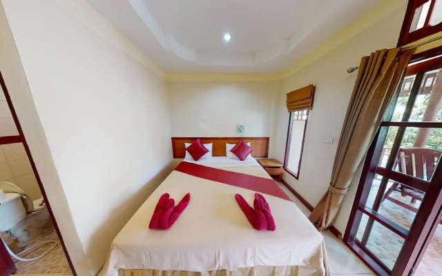 Rattana Guesthouse & Bungalow