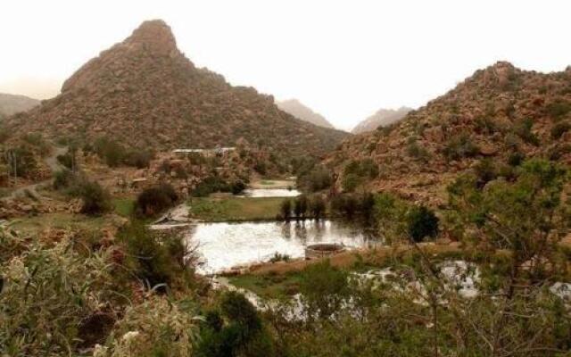 Al Rakaez Tourist Hostel