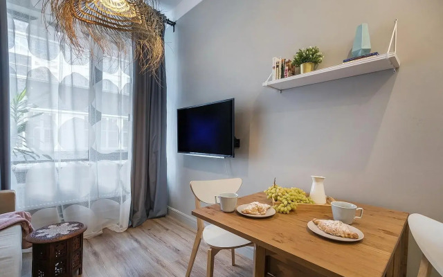 Apartment in 2nd Volny lane 11x2